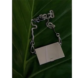 Minimalistinio minimalistinio stiliaus metalo gyvatė kaulų grandinės mini crossbody kabinti ant kaklo apdaila kortelė, maišelis monetų piniginė neutralus pora